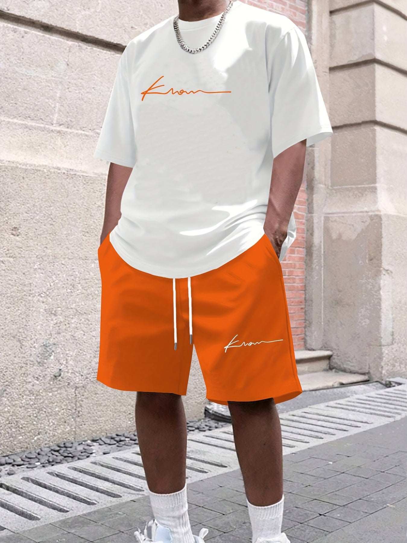 Men's suit short sleeve T-shirt and shorts
