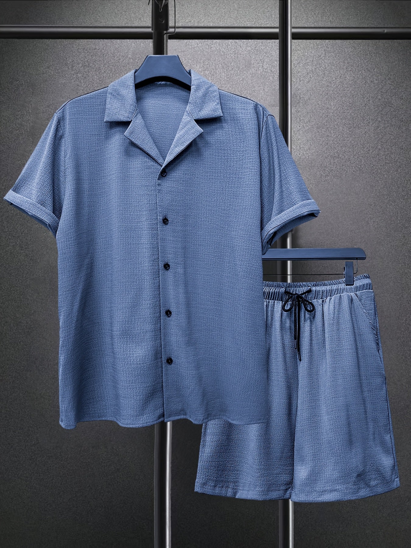 2025 spring and summer new small checkered texture shirt and shorts suit, casual solid color suit collar short-sleeved shirt and shorts Men's 2pcs suit, summer light top and pants Men's beach suit, daily outing, casual travel